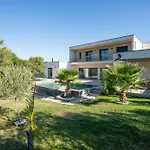 Prestige Yourhosthelper Nîmes