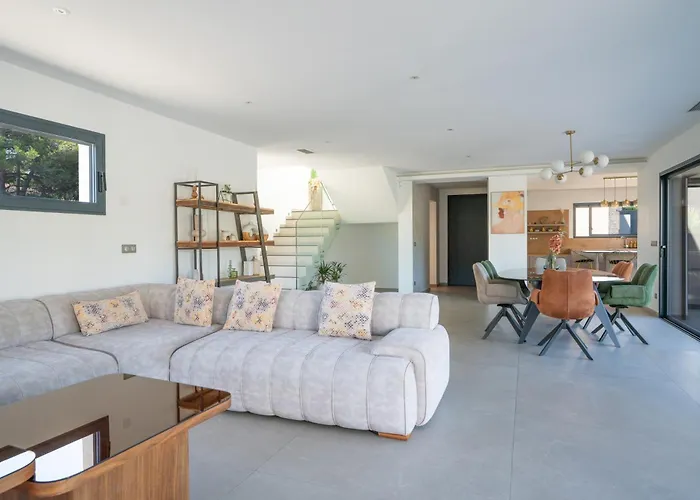 Villa Prestige Yourhosthelper