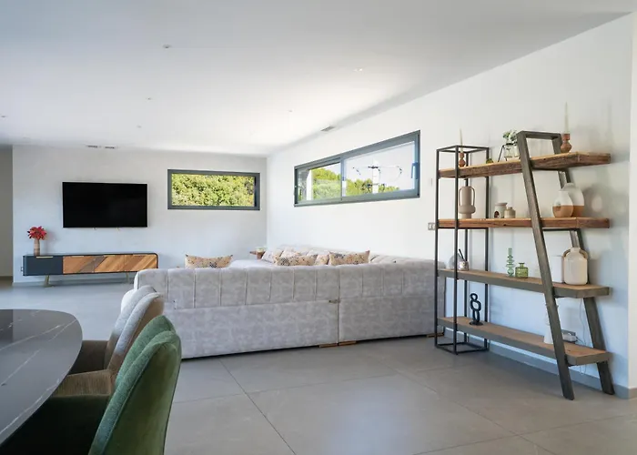 Prestige Yourhosthelper *