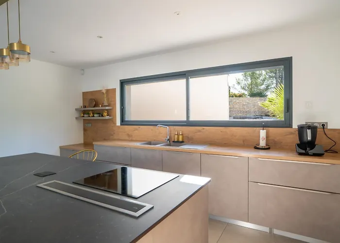 Prestige Yourhosthelper Villa