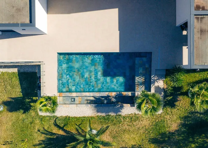 Prestige Yourhosthelper Nimes