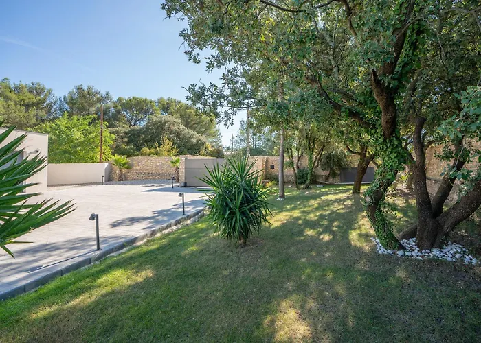 Prestige Yourhosthelper Nîmes