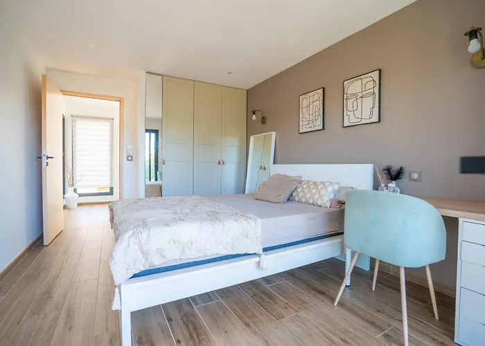 Prestige Yourhosthelper Nimes