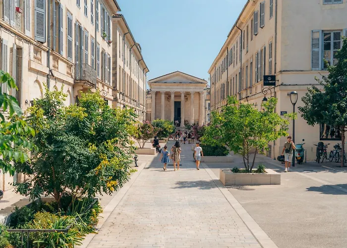 Prestige Yourhosthelper Willa *